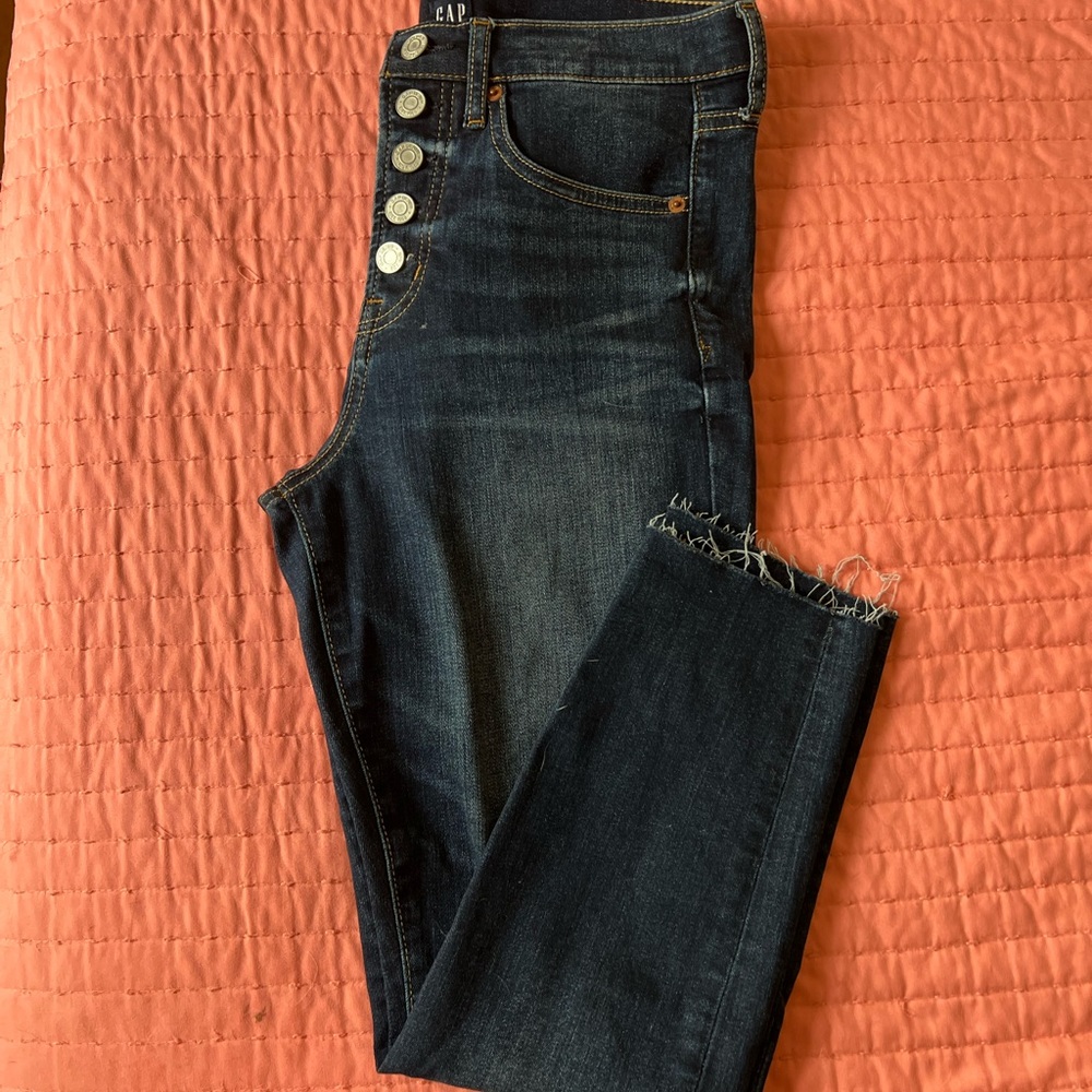 GAP size 6 petite skinny jeans